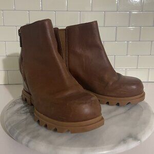 Sorel, Brown leather Joan Of Arctic Wedge III Zip Boot - Women's 5.5